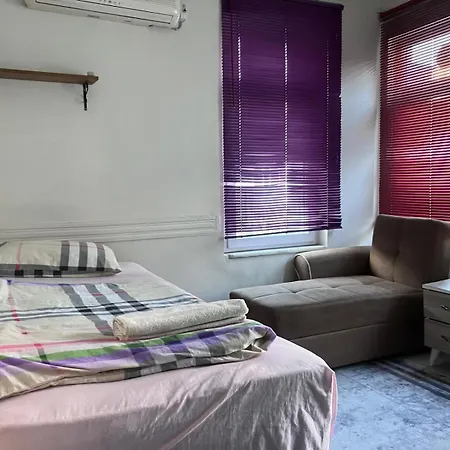 Yellow House Apartment Istanbul