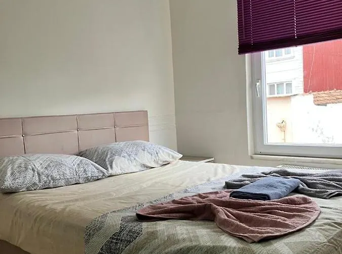 Yellow House Apartment