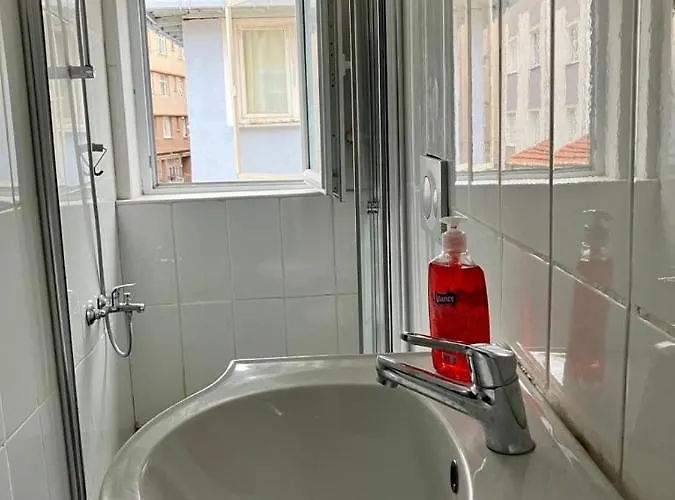 Daire Yellow House *